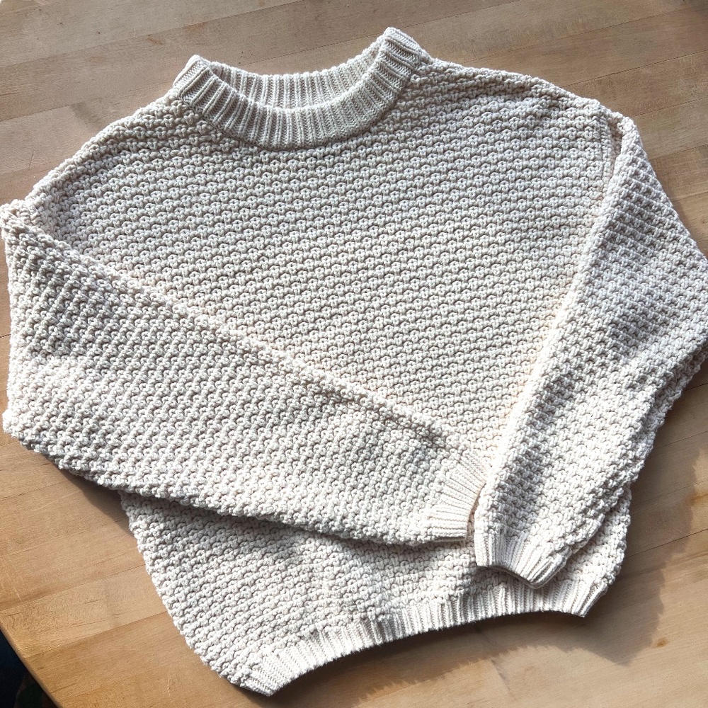 Universal Thread Cream Chunky Sweater